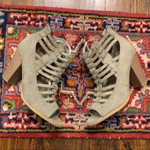 Guess - NWOT Strappy Leather Sandal - Size 10